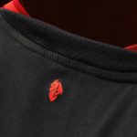 Il colletto del kit Ac Milan per la stagione 2026/2027 presentato dal club in associazione con lo sponsor tecnico Puma
