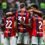 Il gruppo del Milan celebra la vittoria contro il Lecce nel corso della Serie A 2026/2027